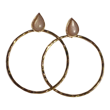 Load image into Gallery viewer, Lita Hammered Hoops // Peach Moonstone