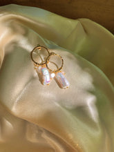 Load image into Gallery viewer, Baroque Pearl Earrings
