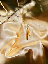 Load image into Gallery viewer, Small Sardine Necklace
