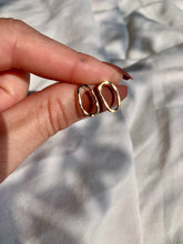 Load image into Gallery viewer, OYSTER STUDS
